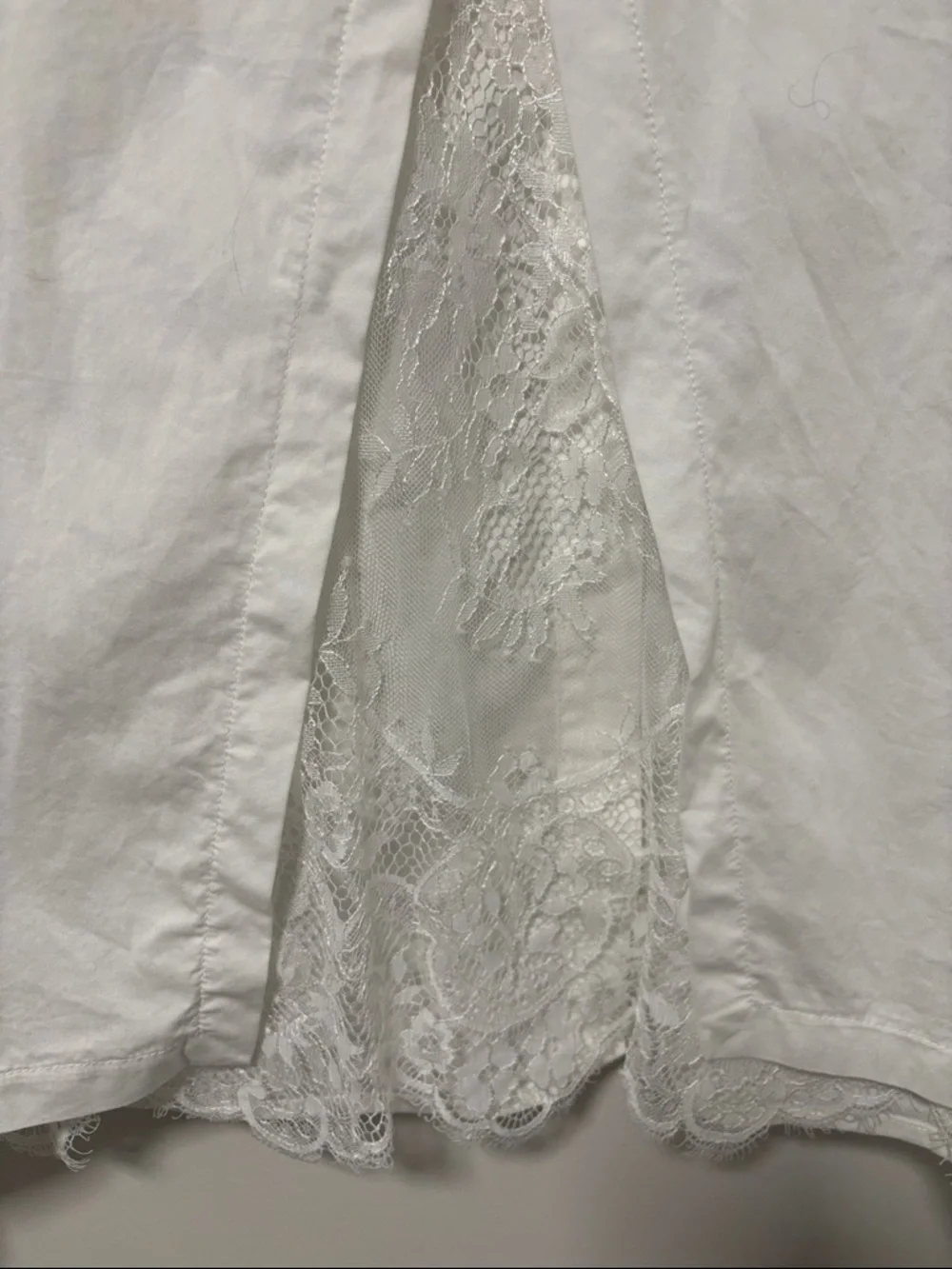 NWOT CREAM Women's White Lace-Back Button-Up Blouse - Picture 7 of 12